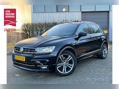 Volkswagen Tiguan - BJR 2020 1.5 TSI 150 PK ACT R-LINE Business AUTOMAAT | VIRTIUAL | CLIMA | TREKHAAK | NAVI