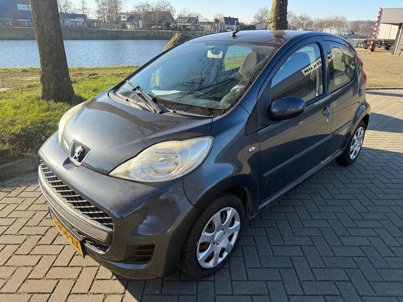 Peugeot 107 - 1.0-12V XR 1.0-12V XR - AutoWereld.nl