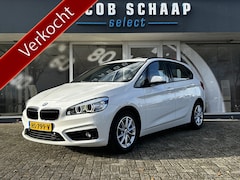 BMW 2-serie Active Tourer - 218i Essential Automaat / Navigatie / Parkeerhulp / Airco / Sportstoelen / 16" LM
