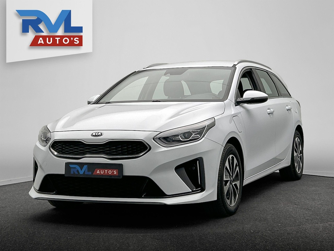 Kia Cee'd Sportswagon - Ceed 1.6 GDI PHEV DynamicPlusLine Stoel/Stuur Verwarming Lane Assist Navigatie Camera Carp - AutoWereld.nl