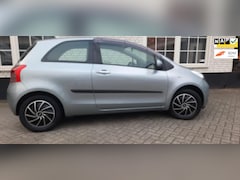 Toyota Yaris - 1.3 VVTi Sol AUTOMAAT VOL JAAR APK AIRCO