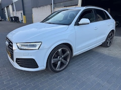 Audi Q3 - 2.0 TDI quattro Sport S-Line KeyLess Navi