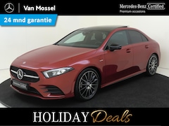 Mercedes-Benz A-klasse - 180 Premium Plus /Panoramadak /Burmester /19 Inch /Nightpakket