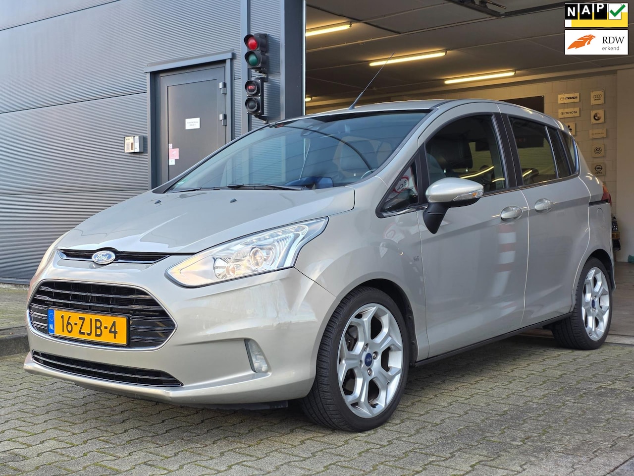 Ford B-Max - 1.0 EcoBoost Titanium / NAP 1STE EIGENAAR !! / NWE BEURT + APK / AFN.TREKH. / VOORRUITVERW - AutoWereld.nl
