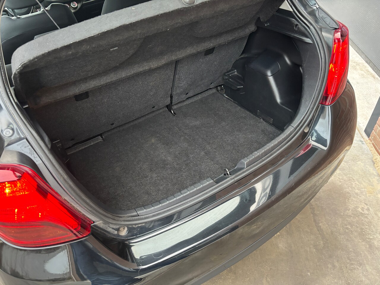 Toyota Yaris - 1.0 VVT-i Aspiration | 5drs. Org-NL auto. 1e eig. Airco.