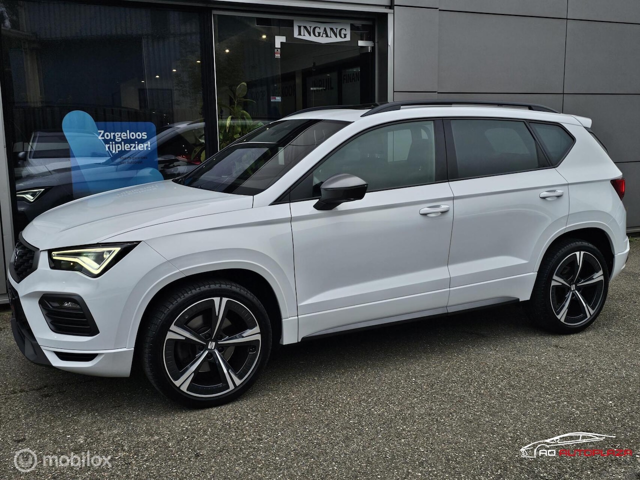 SEAT Ateca - 1.5 TSI FR Facelift Panorama/Virtual/Keyless/Beats/Trekhaak - AutoWereld.nl