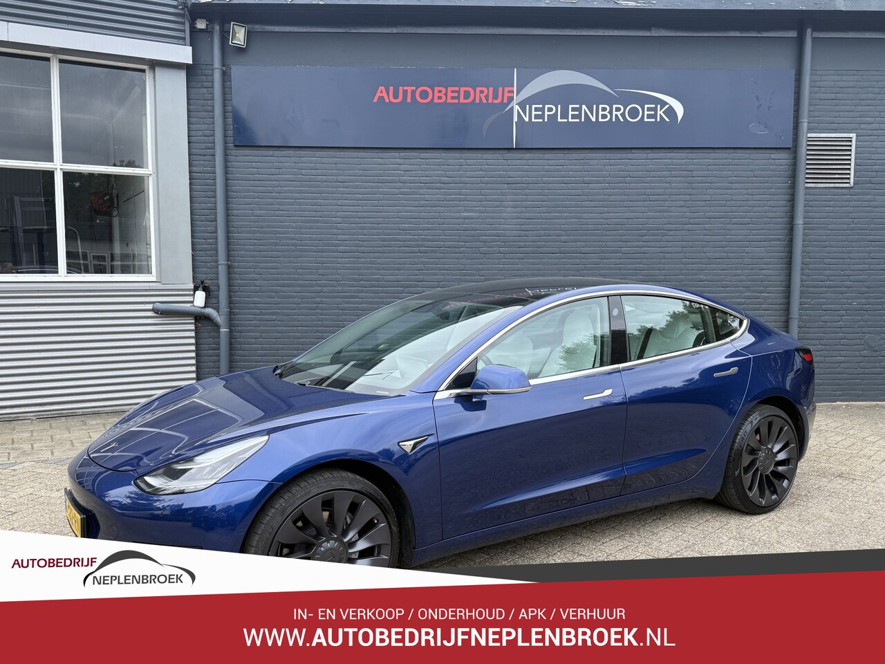 Tesla Model 3 - Standard RWD Plus 60 kWh Bj 2019 Km 56.000 Nap 2e eigen Dealer onderhouden NIEUWSTAAT !! - AutoWereld.nl