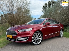 Ford Mondeo - 2.0 Vignale Automaat Schuif-/Kanteldak Leder Stoelkoeling/-verwarming Sony Camera Navi 19"