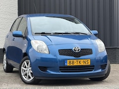 Toyota Yaris - 1.3 VVTi Sol|VOLLE APK|NAP|CARPLAY|ELEKPAKKET|AIRCO
