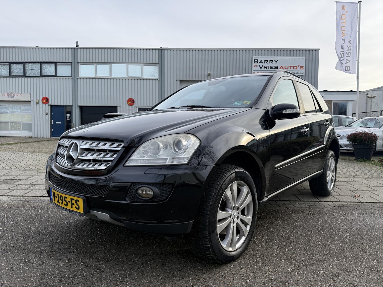 Mercedes-Benz M-klasse - 320 CDI | Grijs Kenteken | Apple Carplay | Stoelverwarming | Trekhaak 3500 kg | - AutoWereld.nl