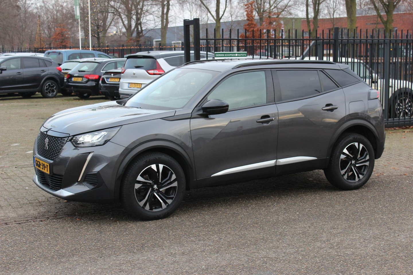 Peugeot 2008 - 1.2 PureTech Allure Pack 1.2 PureTech Allure Pack, HANDEL, EXPORT! - AutoWereld.nl