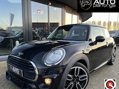 MINI Cooper - 1.5 | 1e Eigenaar | JCW | NL AUTO | John Cooper Works Pakket | 18 Inch | 2 Sleutels | Navi