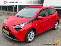 Toyota Aygo - 1.0 VVT-i x-play Carplay, Camera, Airco