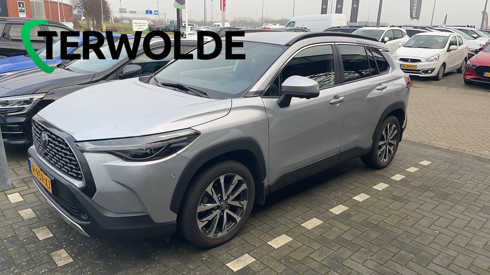 Toyota Corolla Cross - 2.0 High Power Hybrid Launch Edition | Trekhaak | Lederen Bekl. | Stoel- & Stuurverw. | - AutoWereld.nl