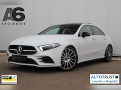 Mercedes-Benz A-klasse - 200 Business Solution AMG Night 164PK Automaat 19 inch Panoramadak Massage Sfeerverlichtin