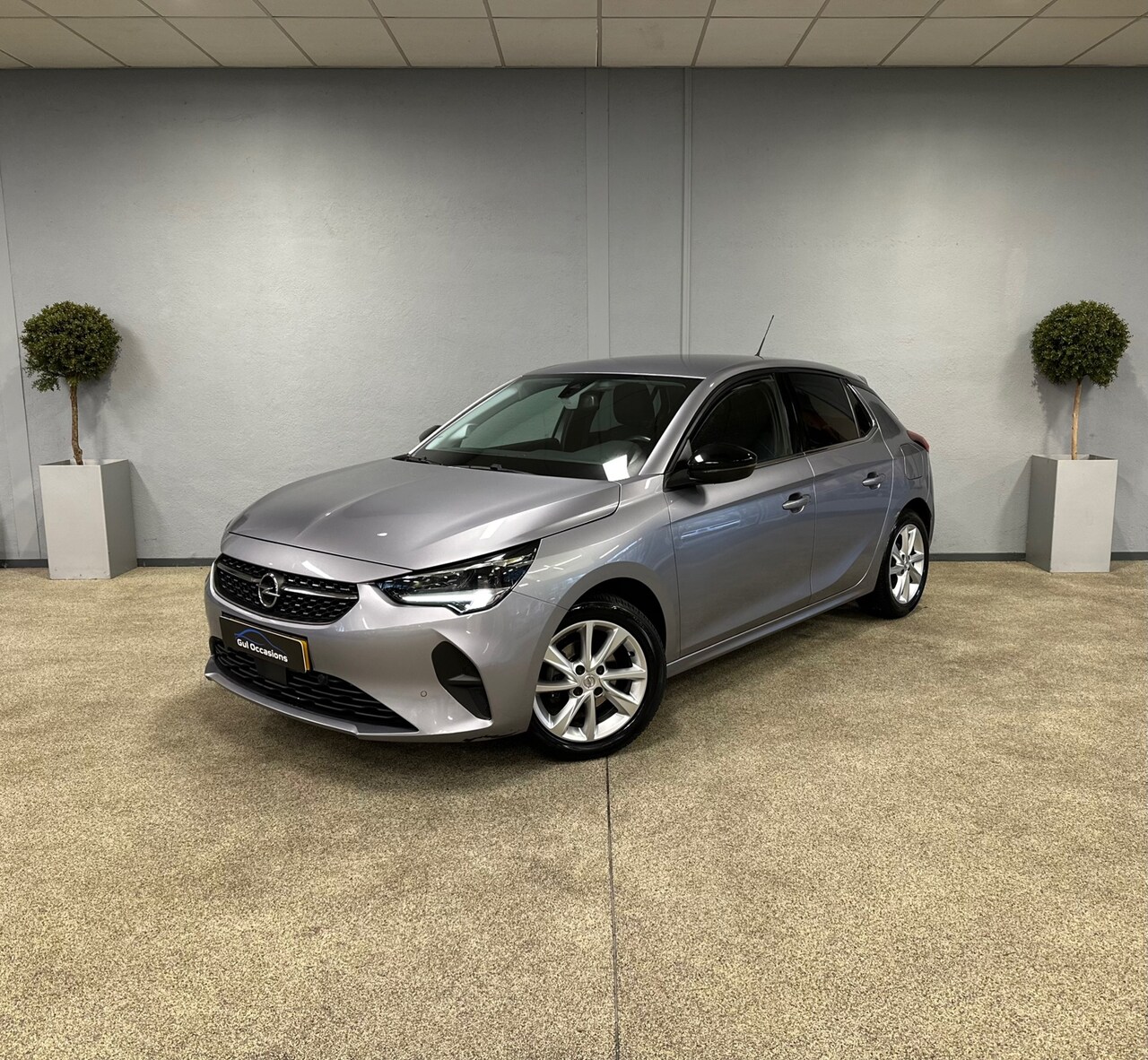 Opel Corsa - 1.2 Edition - Navi - Camera - Stuur&Stoelverwarming - Led - Trekhaak - AutoWereld.nl