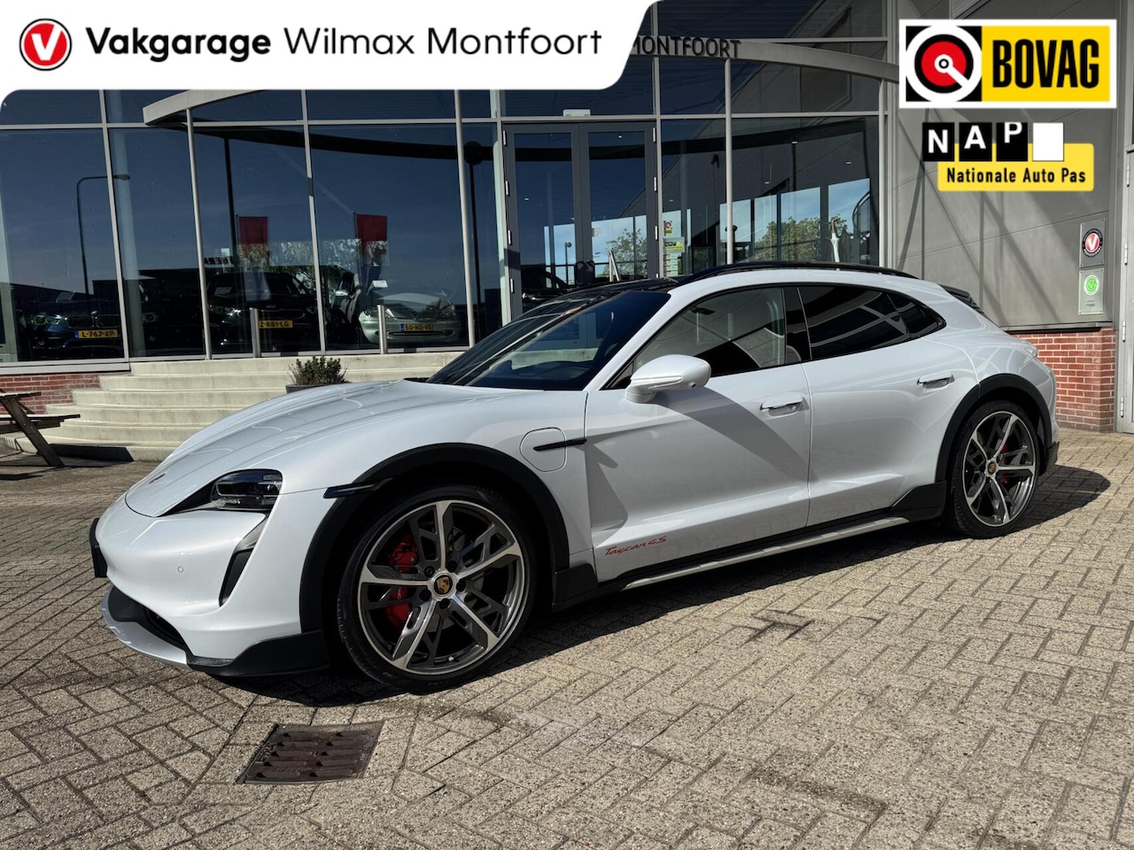 Porsche Taycan Cross Turismo - 4 S 93 kWh 572 PK|Btw Auto!|IJsgrijs Metallic|Bijrijder display|Head-up|Zeer exclusief: Le - AutoWereld.nl