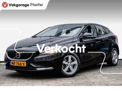 Volvo V40 - 2.0 T2 122pk Trekhaak/ Stoelverwarming/ Navigatie/ Climate control/ Cruise control/ Tel. b
