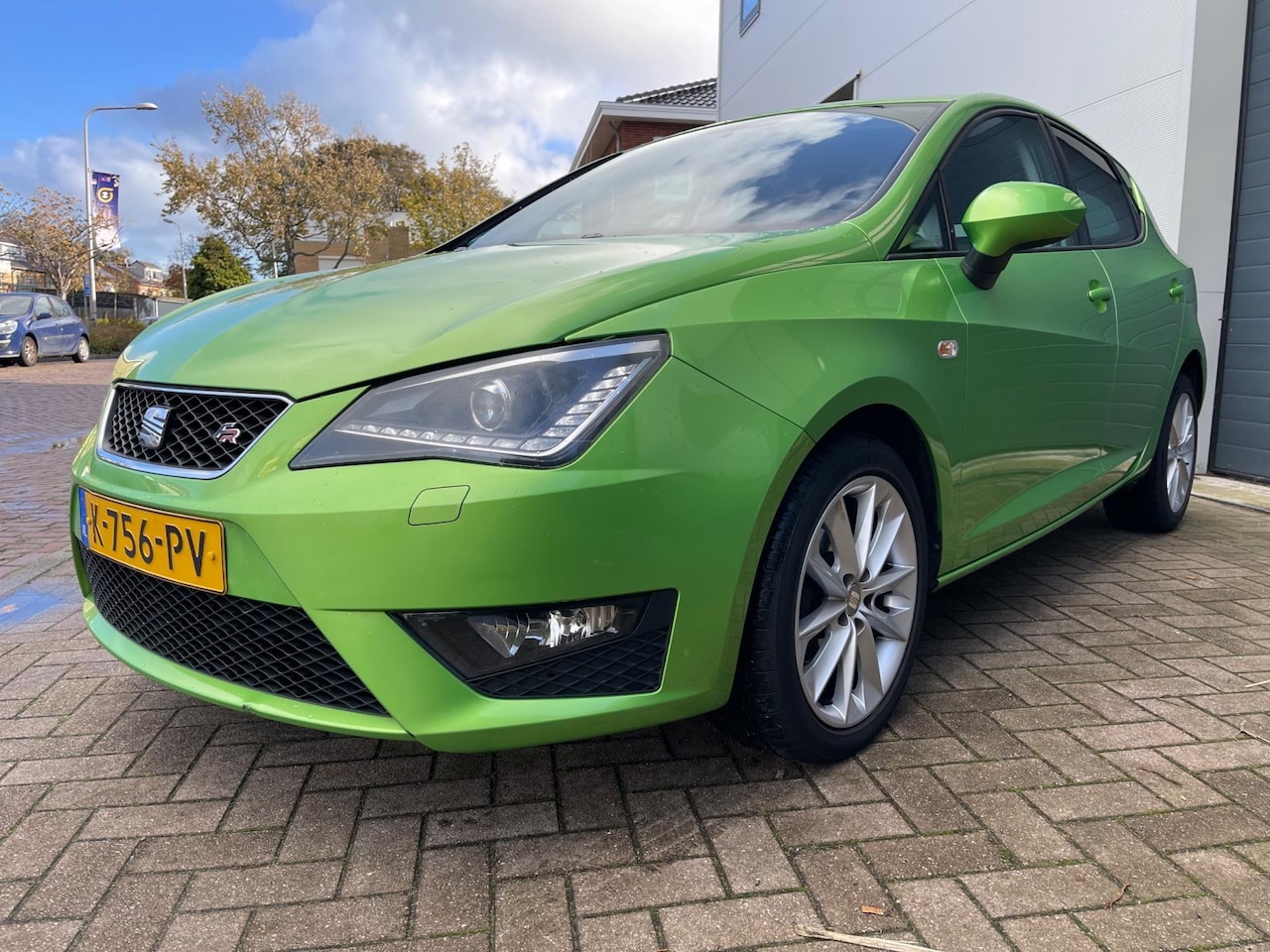 SEAT Ibiza - 1.2 TSI Style/FR/Automaat/Goed-onderhouden/Apple CarPlay /Cruise-c/Climate-c/PDC - AutoWereld.nl