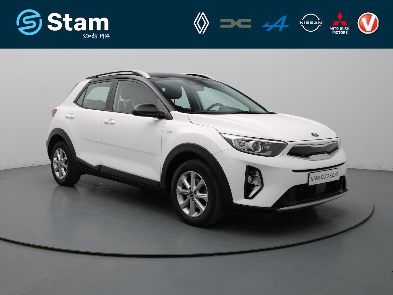 Kia Stonic - 100pk T-GDi MHEV DynamicLine Camera | Adapt. Cruise | Navi | Parkeersens. achter | Trekhaa - AutoWereld.nl