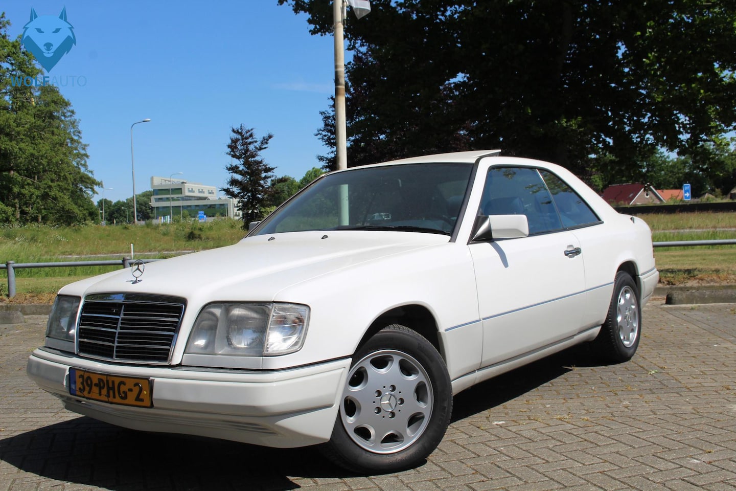 Mercedes-Benz E-klasse Coupé - 220 Elegance *94000KM!* ALS NIEUW! Volledig historie voorhanden Collectorsitem - AutoWereld.nl