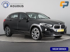 BMW X2 - sDrive18i Executive (Nl-Auto / Elek. Achterklep / Navi / Cruise / 19'')