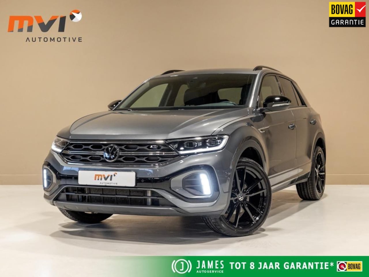 Volkswagen T-Roc - 1.5 TSI R-Line Edition / 150pk / Stoel en stuur verwarming / Achteruitrij camera / Keyless - AutoWereld.nl