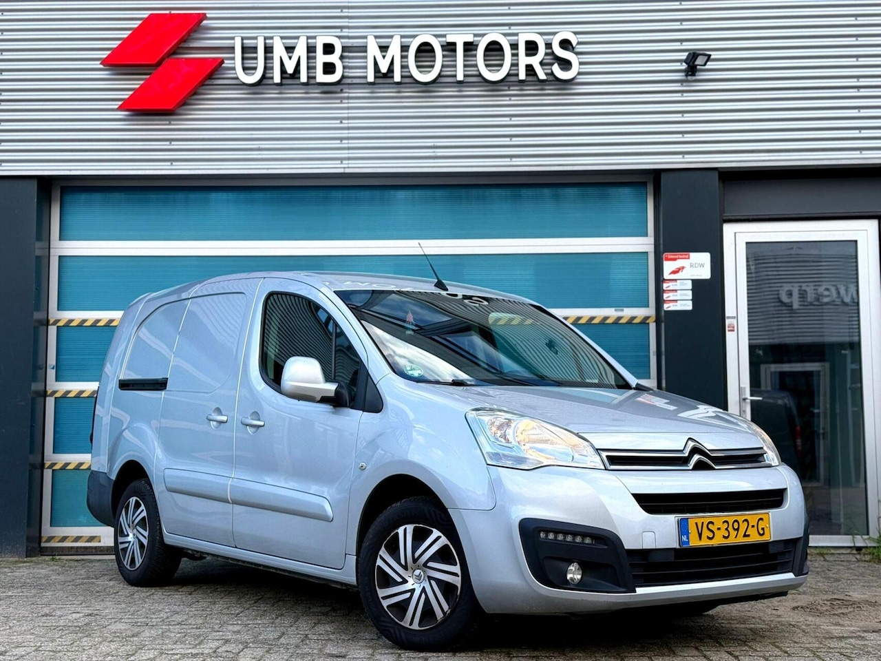 Citroën Berlingo - bestel 1.6 BlueHDI 100 Business S&S AUT - AutoWereld.nl