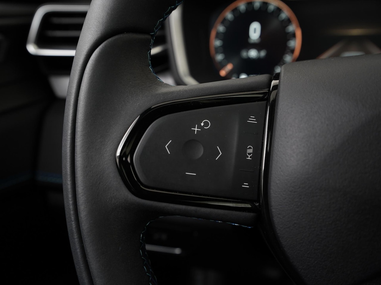 Lynk & Co 01 - 1.5 PHEV | Panoramadak | 360 Camera | Memory Stoel | Zondag Open! - AutoWereld.nl