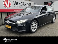 Mercedes-Benz A-klasse - 180 Advantage 17"/Sfeerverlichting/LED/Climate/Stoelverwarming/Apple Carplay & Android Aut