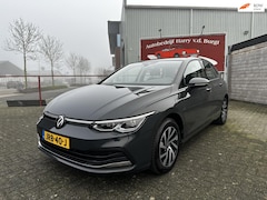 Volkswagen Golf - 1.4 eHybrid Style Navigatie | Carplay | LED | ACC