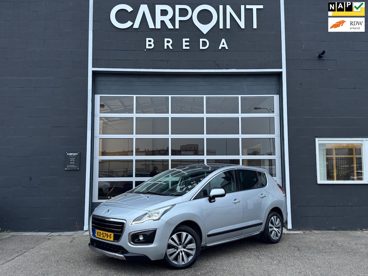 Peugeot 3008 - 1.2 PureTech Blue Lease Executive 1.2 PureTech Blue Lease Executive, HUD, PANO, NAVI, CLIMA, CRUISE - AutoWereld.nl