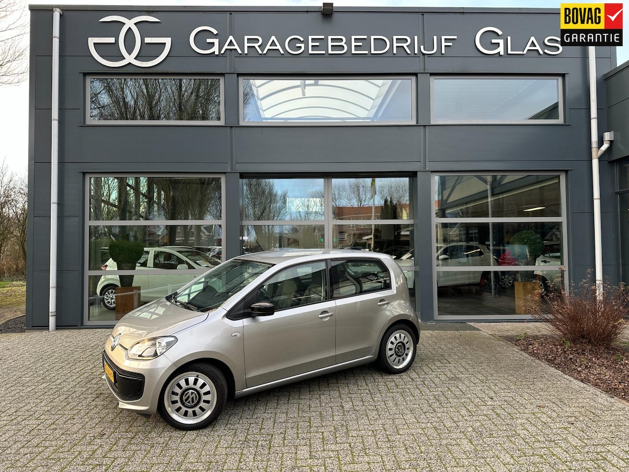 Volkswagen Up! - 1.0 move up! BlueMotion navigatie - AutoWereld.nl