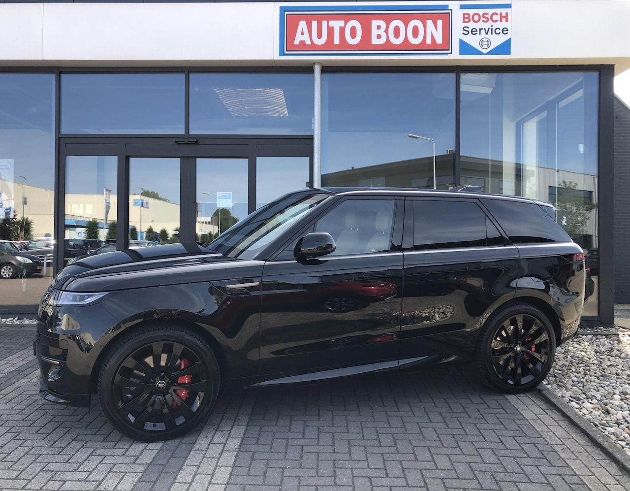 Land Rover Range Rover Sport - 3.0 P440e DYNAMIC HSE /2-TONE INT./NLAUTO/ TREKH./HUD/WINTERP./NWE 23"LMV - AutoWereld.nl