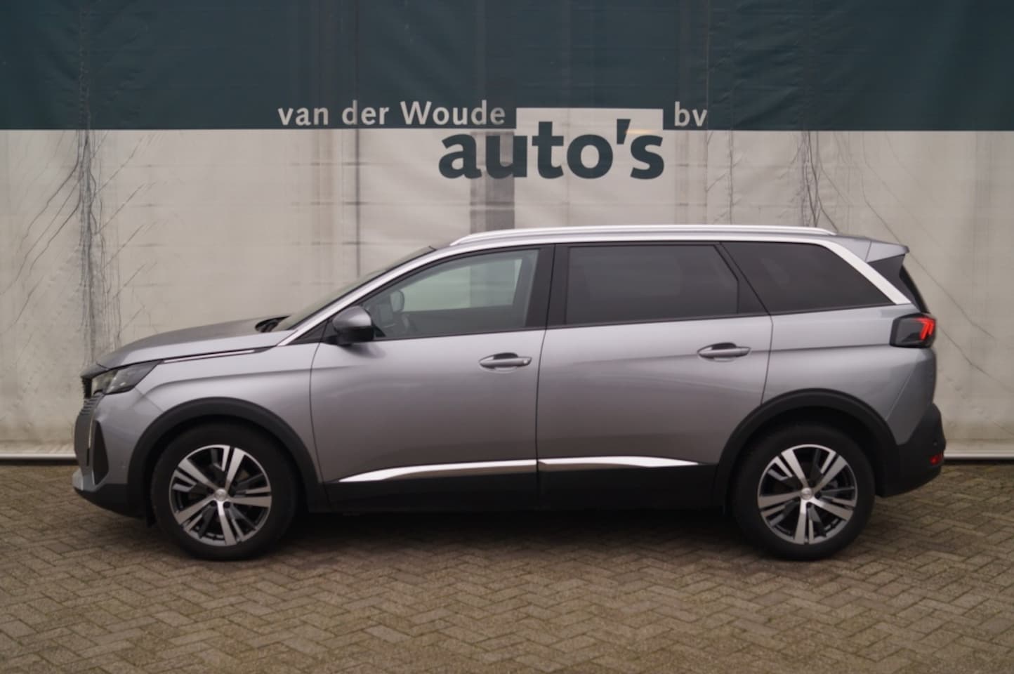 Peugeot 5008 - 1.2 PureTech 130pk Automaat Allure -7p-NAVI-ECC-PDC- - AutoWereld.nl