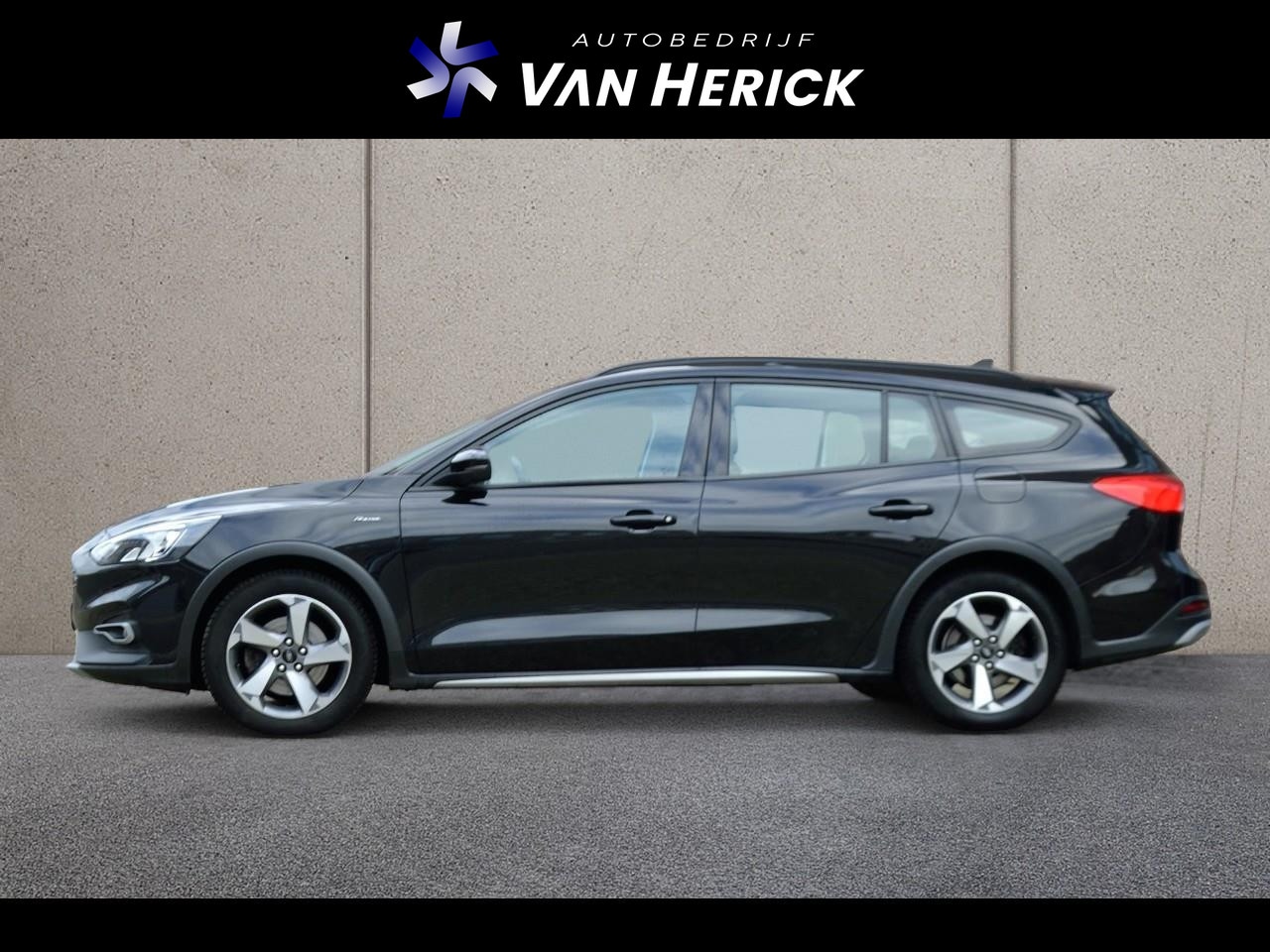 Ford Focus Wagon - 1.0 EcoBoost Active Business 125PK | Winterpakket | Navi | Carplay - AutoWereld.nl