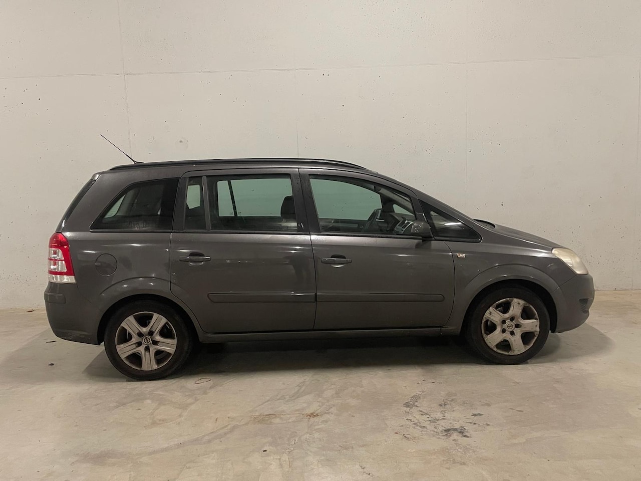 Opel Zafira - 1.6 Executive 7 persoons Airco Cruise pano - AutoWereld.nl