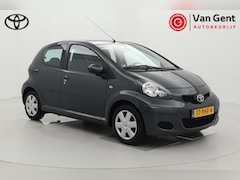 Toyota Aygo - 1.0-12V Comfort Navigator | Volledige dealerhistorie | Fietsensteun | Navigatie | Airco |