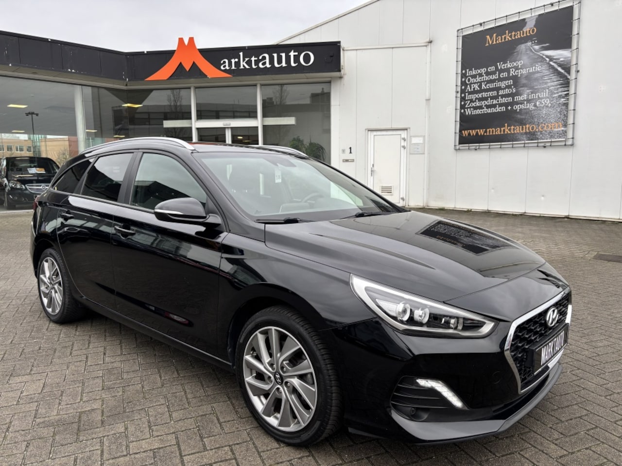 Hyundai i30 Wagon - 1.0 T-GDI Passion+ Carplay Camera Stoelverwarming Climate - AutoWereld.nl