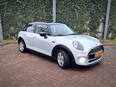 MINI Cooper - 1.5 Business Edition met Next Garantie