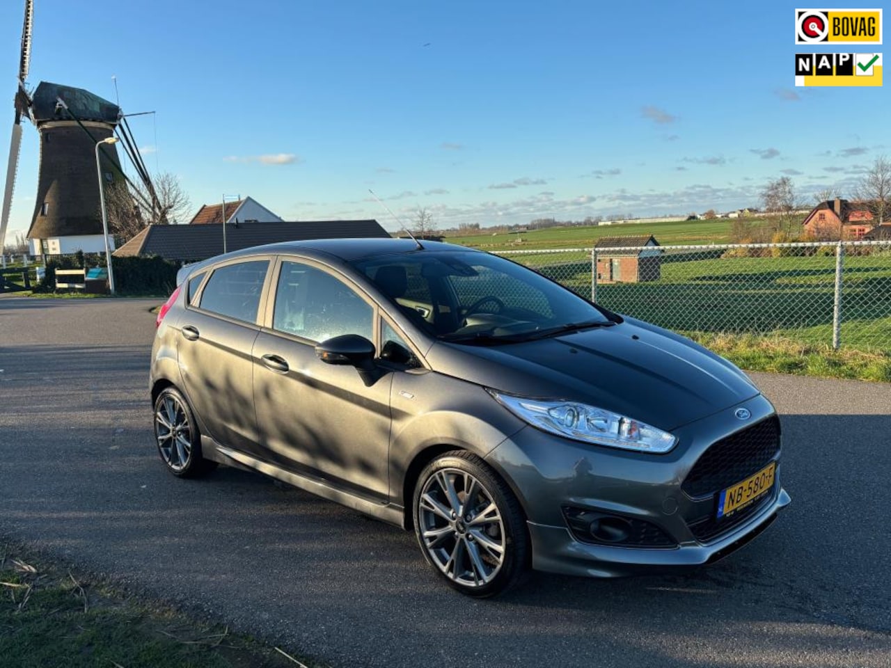 Ford Fiesta - 1.0 EcoBoost ST Line|Nieuwe Distributieriem|Eerste Eigenaar|100PK - AutoWereld.nl