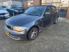 BMW 1-serie - 116i Exe 5 deurs Parkeersensor Airco Lm
