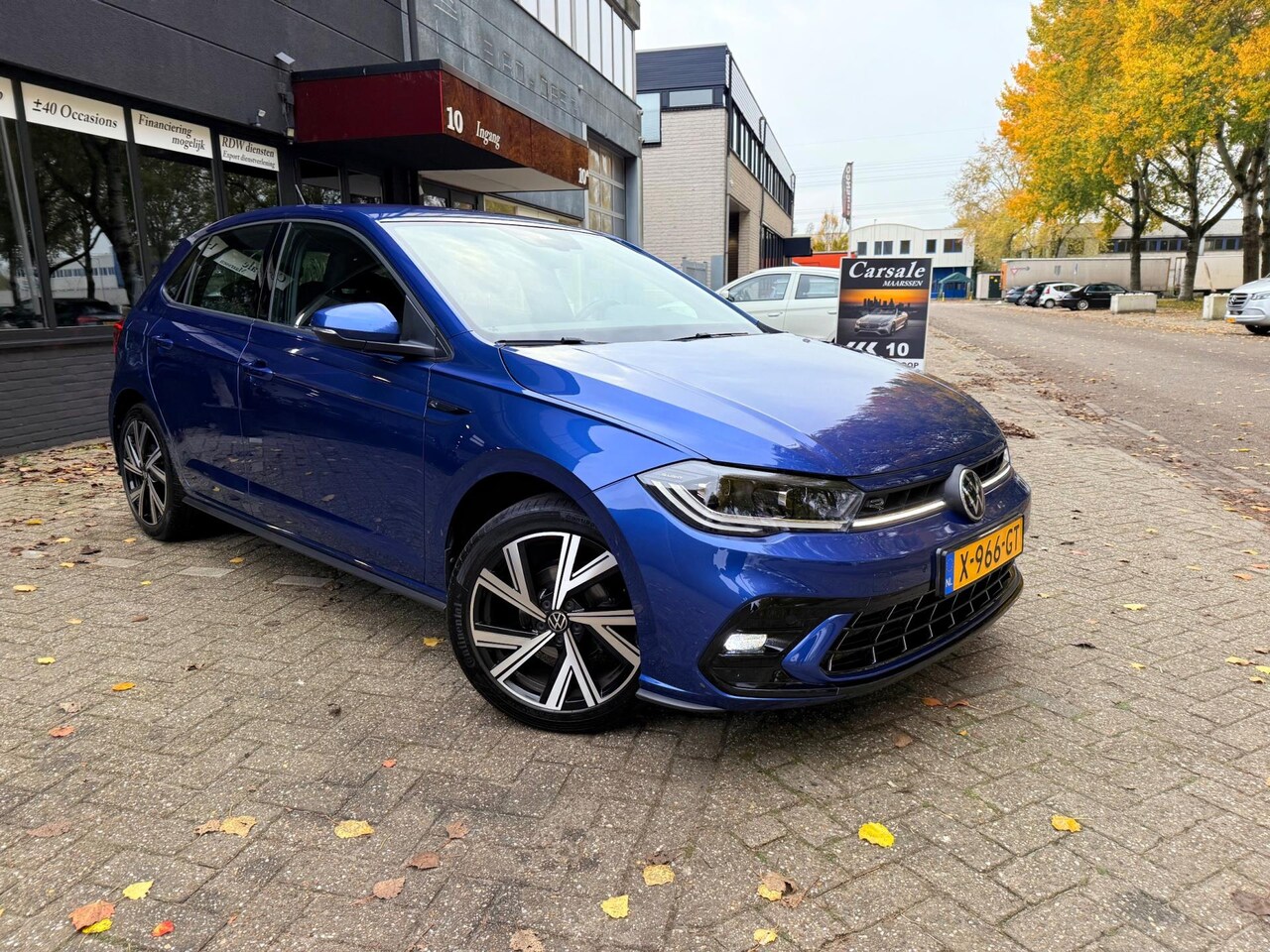 VOLKSWAGEN POLO
