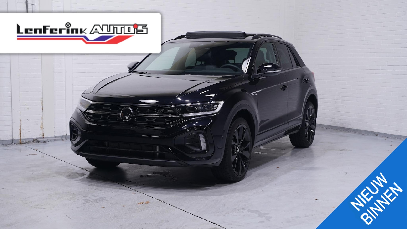 Volkswagen T-Roc - 1.5 TSI 150 pk R Line Black Edition Panodak, ACC IQ LED Koplampen, Apple Carplay, Parkeerh - AutoWereld.nl