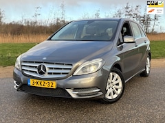 Mercedes-Benz B-klasse - 180 Autom/Navi/Pdc/Camera/1e eigenaar