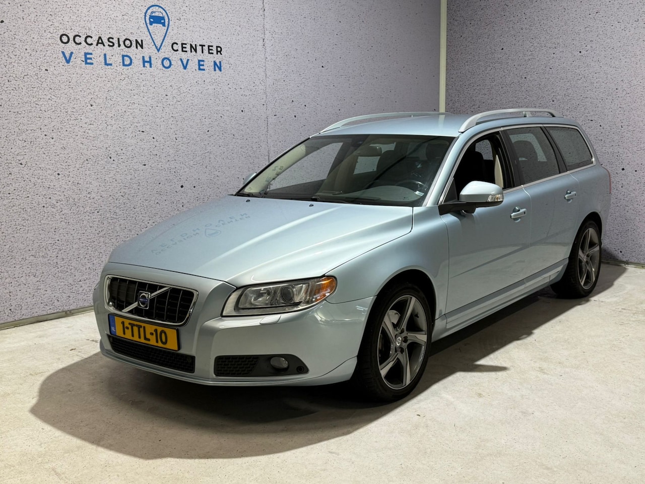 Volvo V70 - 3.2 Summum // DEALERONDERHOUDEN // VOL-OPTIES // - AutoWereld.nl