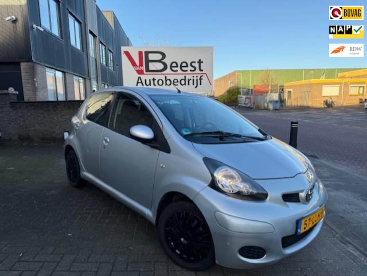 Toyota Aygo - 1.0-12V Comfort AIRCO, NAP, CV, 5DRS zeer netjes - AutoWereld.nl