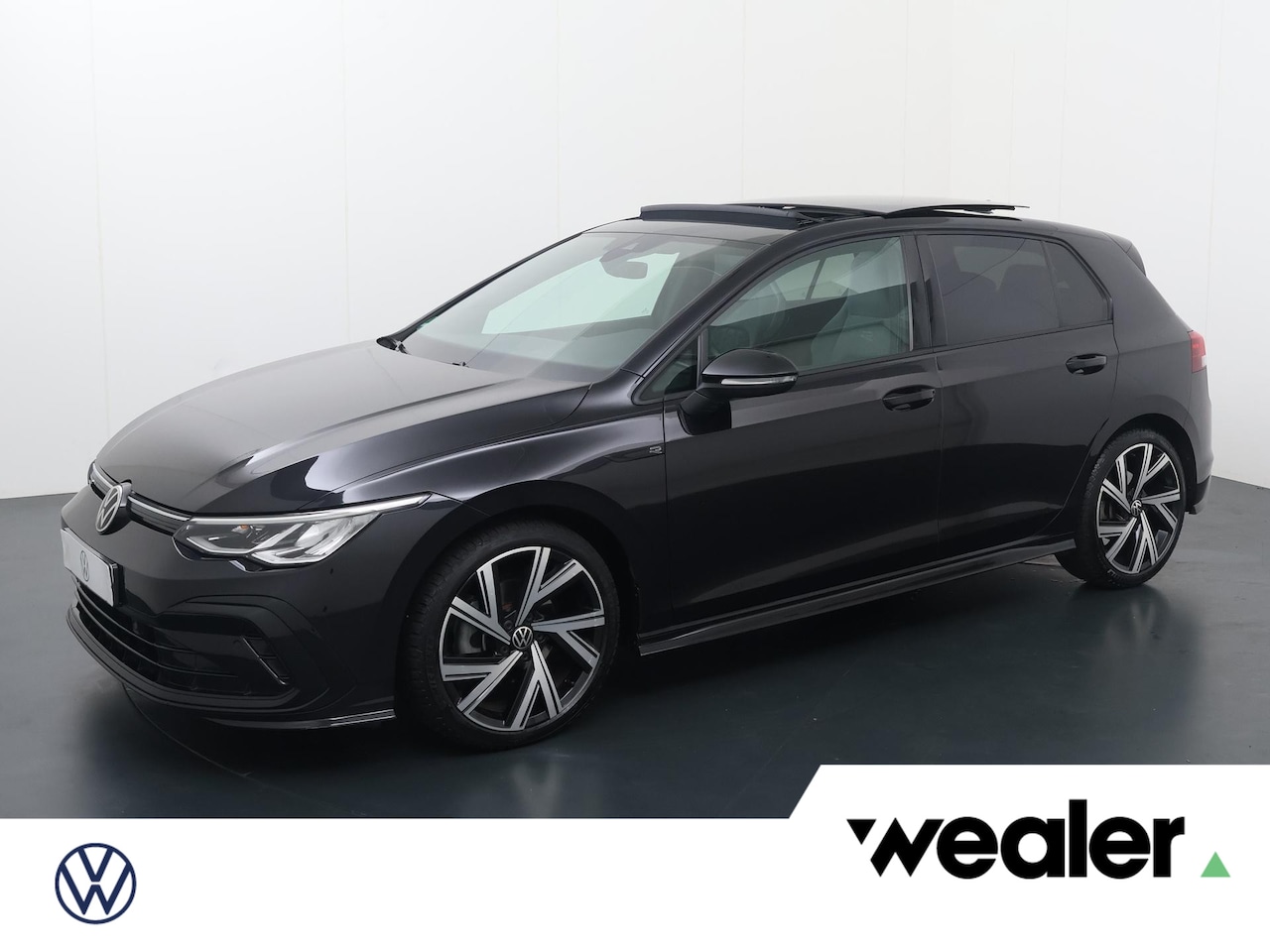 Volkswagen Golf - 1.5 eTSI R-Line Business+ | 150 PK | Automaat | Multifunctioneel stuurwiel | Cruisecontrol - AutoWereld.nl