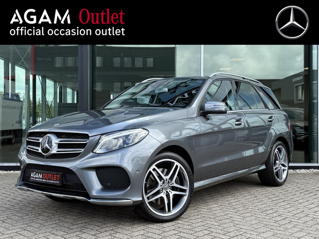 Mercedes-Benz GLE-Klasse - 400 4MATIC AMG Sport Edition Panorama dak | Or. NL auto | Dealer onderhouden - AutoWereld.nl