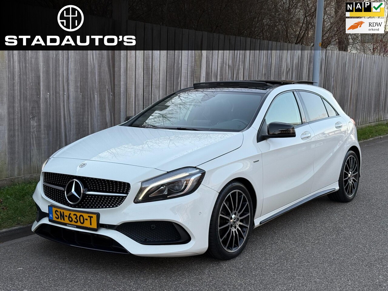 Mercedes-Benz A-klasse - 180 Automaat AMG Panoramadak|NAP|Camera! - AutoWereld.nl